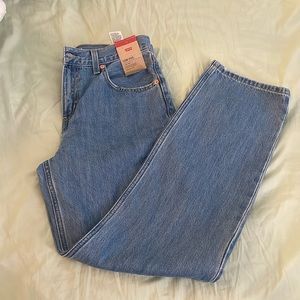 Levi’s low pro straight medium wash jeans